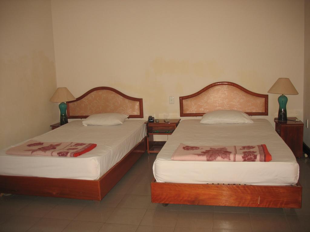 Ngu Binh Hue Hotel Exterior foto