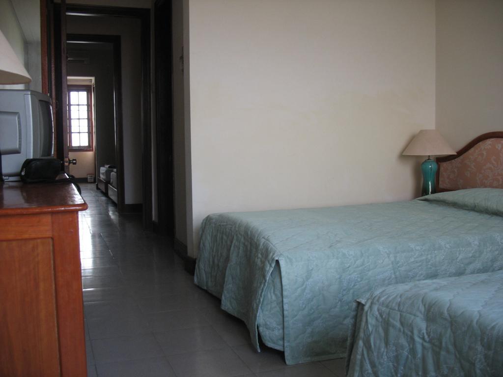 Ngu Binh Hue Hotel Exterior foto