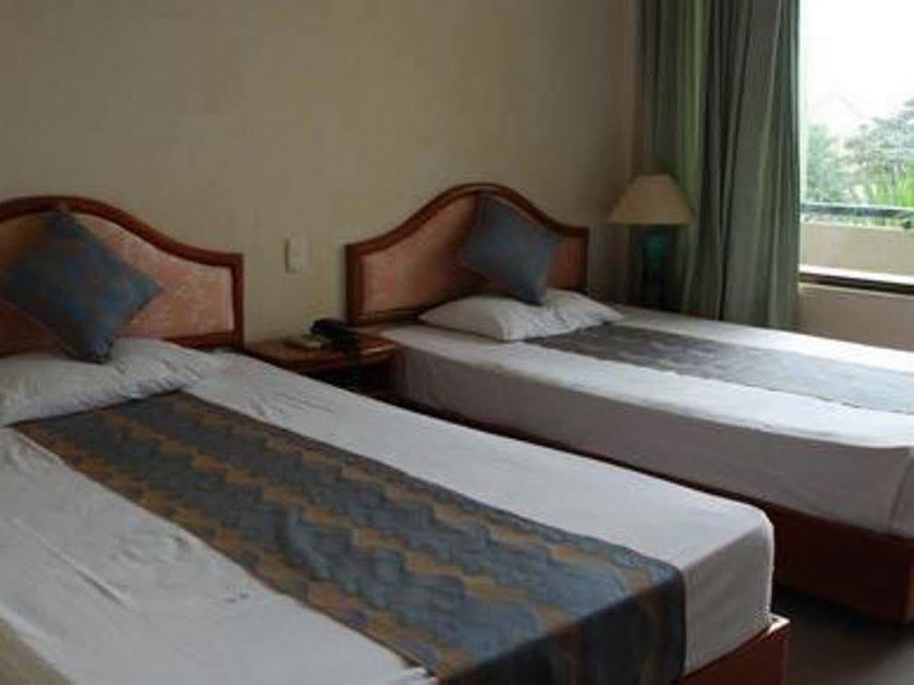 Ngu Binh Hue Hotel Exterior foto